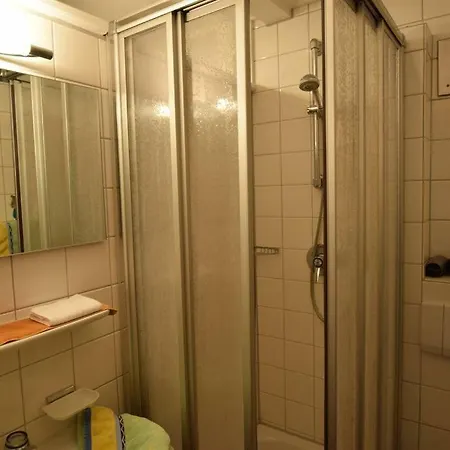 Haus Wildbachtobel Бад-Хинделанг